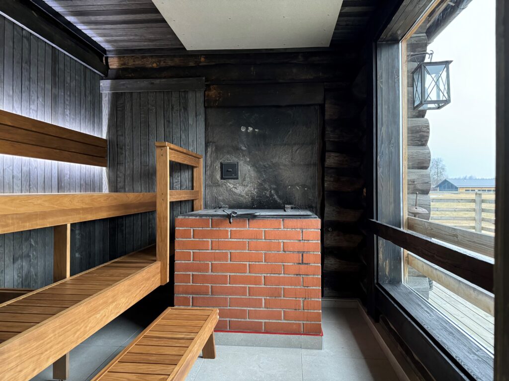 Russian sauna and accommodation in Estonia_Toosikannu_steam room with wood burning Russian heater