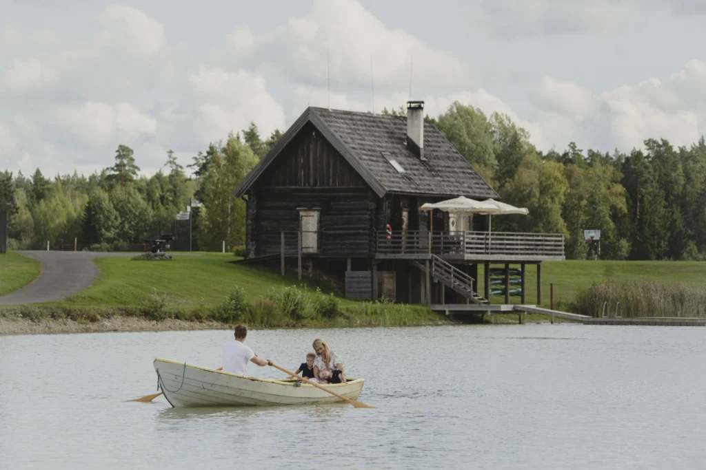 Toosikannu Looduspark saun ja järv